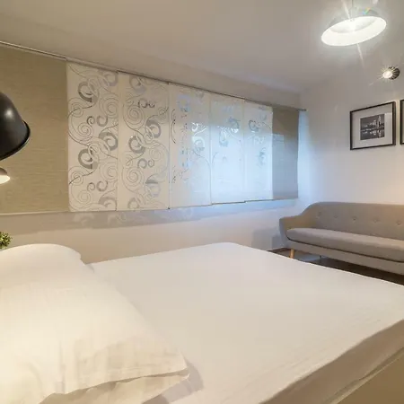 Apartment & Porto *